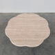 Table basse en travertin sculptural français élégant, années 1980