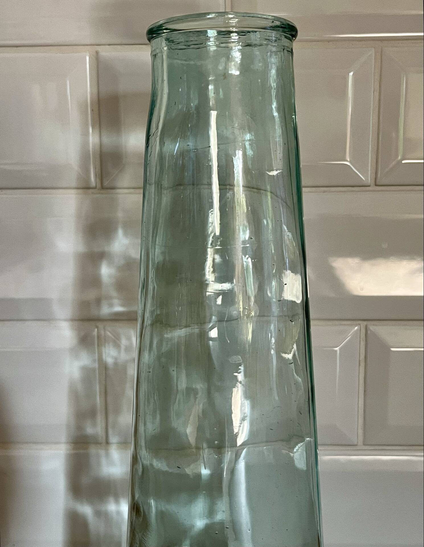 Transparent glass vase