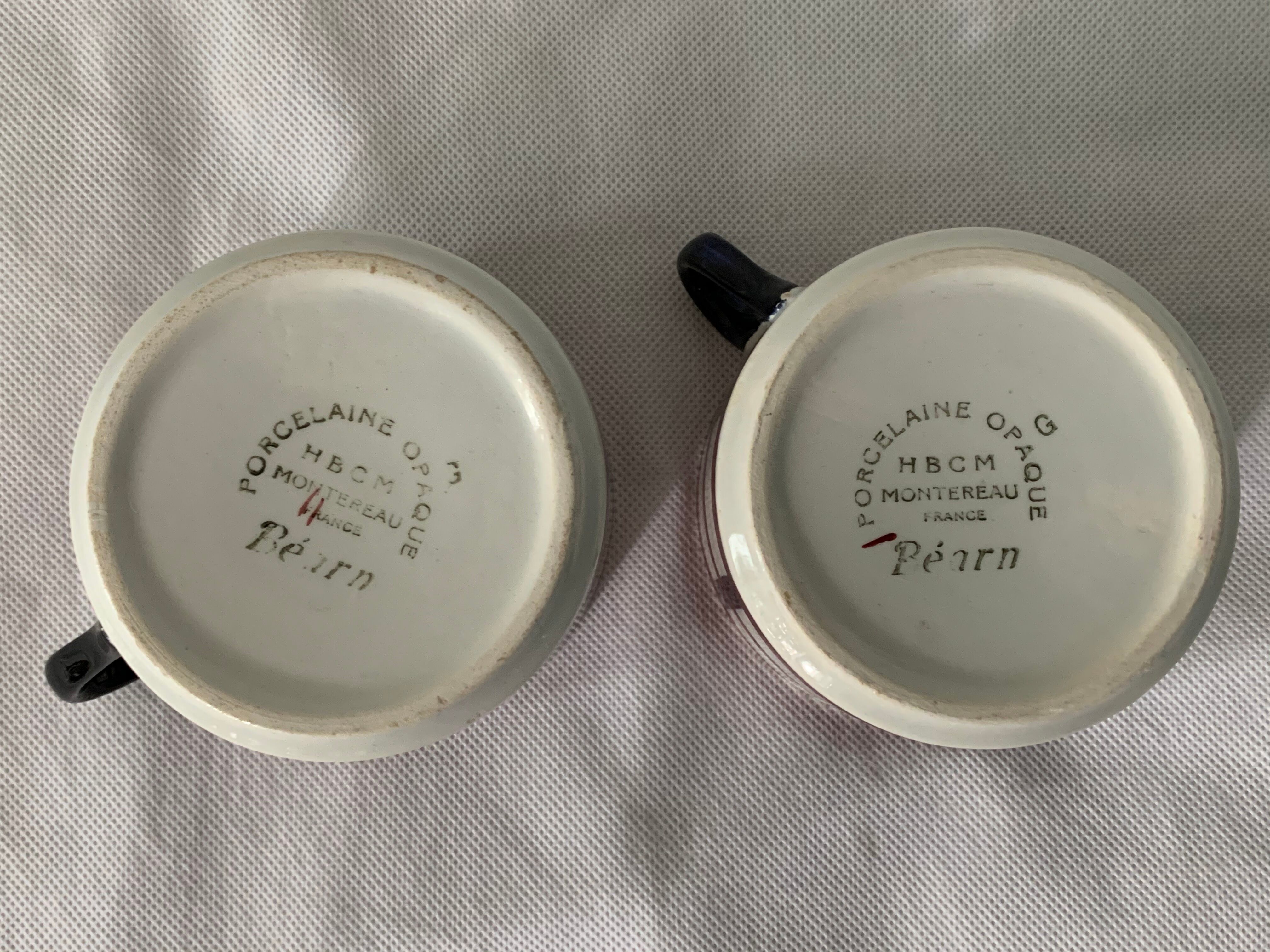 Pair of porcelain cups and cups Béarn HBCM Montereau