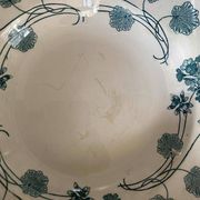 Deep plates Sarreguemines geranium model in blue 1900.