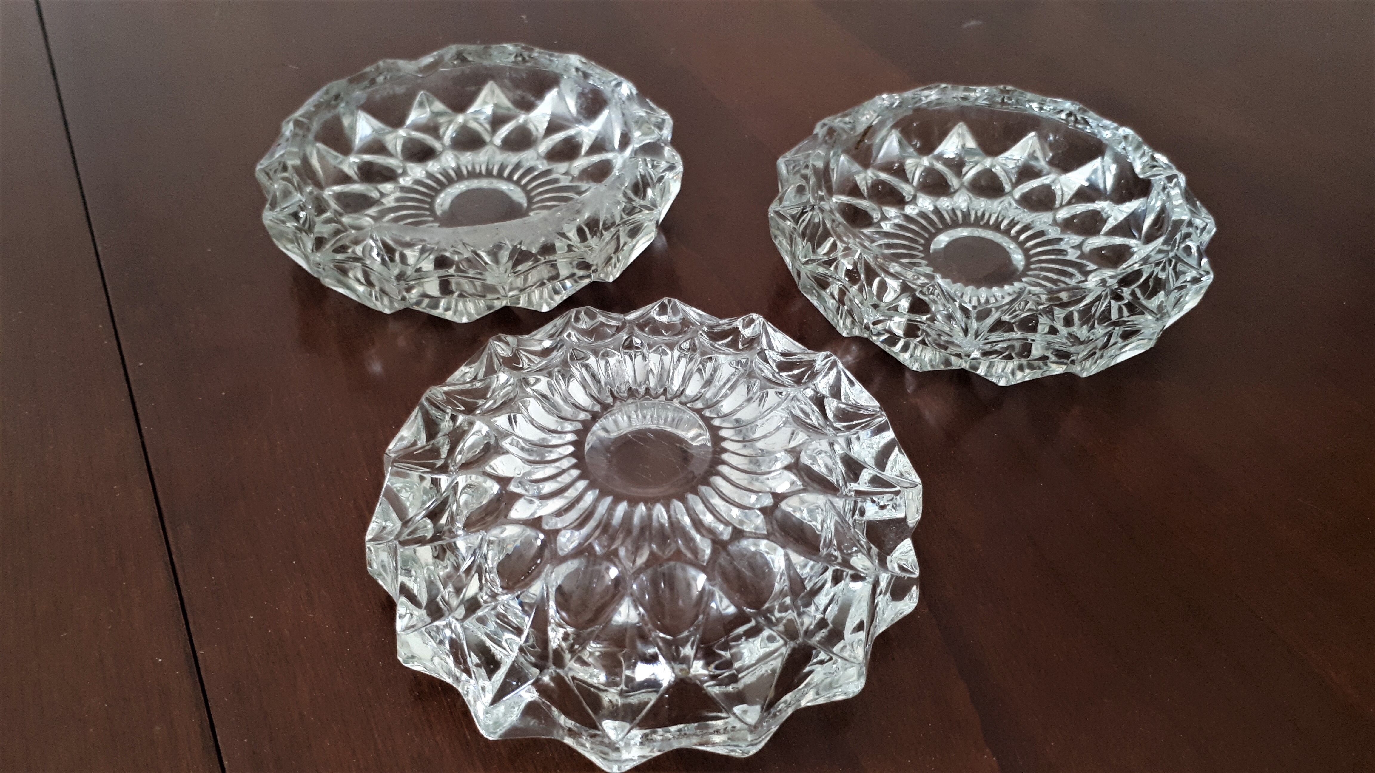 Glass ashtray, vintage collection chiseled