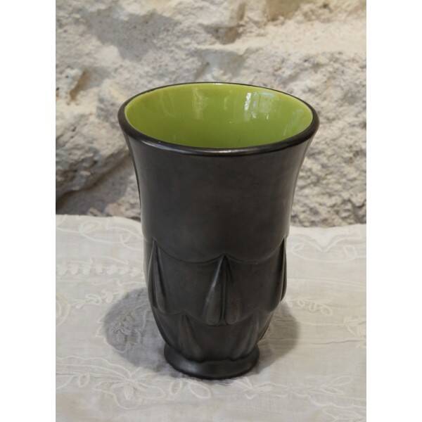 Black and green earthenware vase Blanche Letalle (1901-1990) St Clément circa 1950