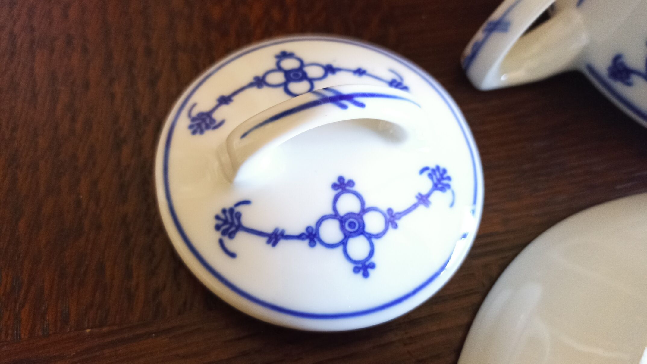 Sugar bowl and porcelain top Jäger Eisenberg - Saxon Blue