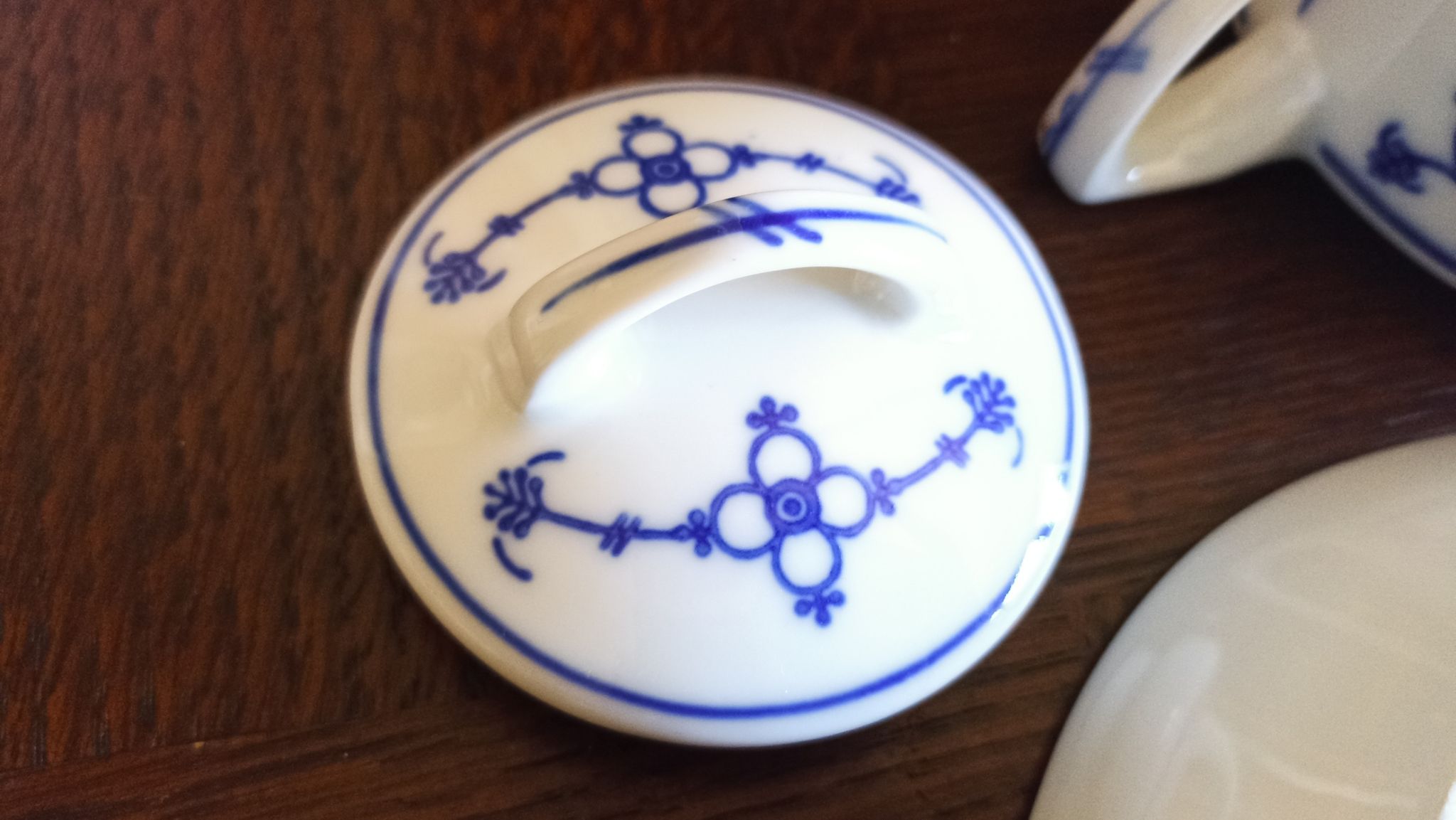 Sugar bowl and porcelain top Jäger Eisenberg - Saxon Blue