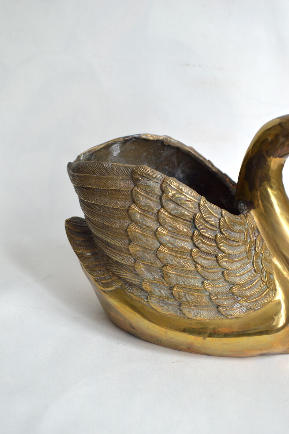 XXL brass swan pot cover
