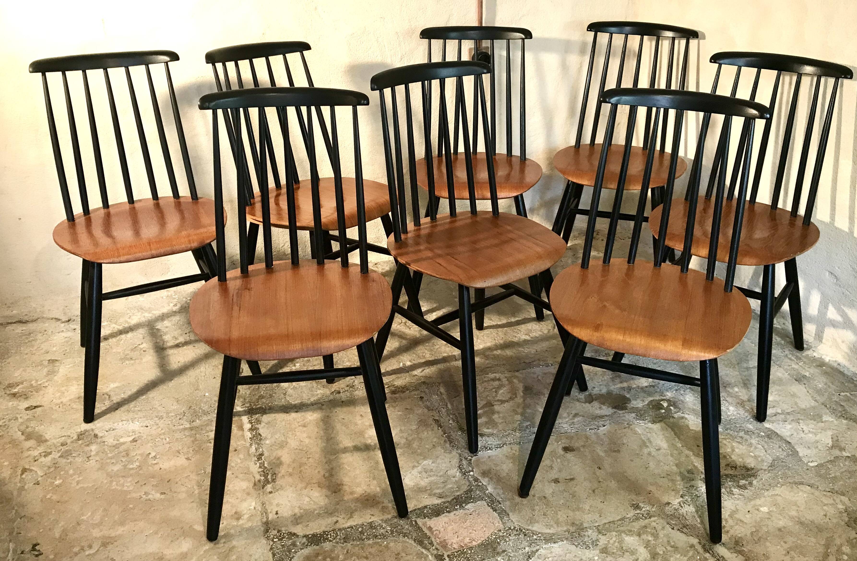 Set of 8 Scandinavian vintage Tapiovaara chairs
