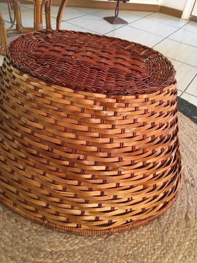 Two-tone braided wicker pan