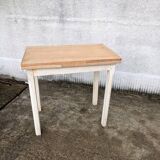 Extendable table, extendable table