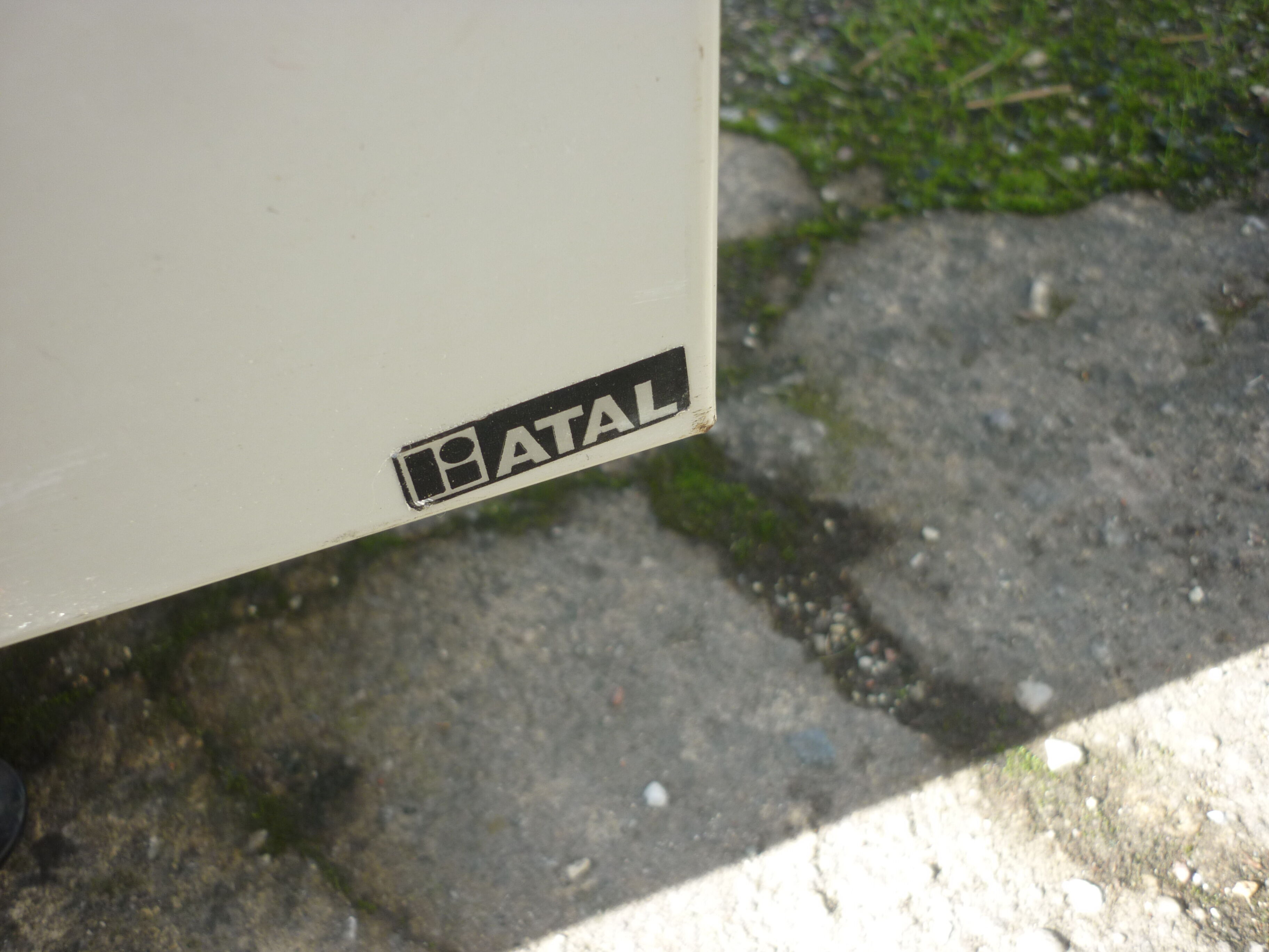 Atal vintage metal office