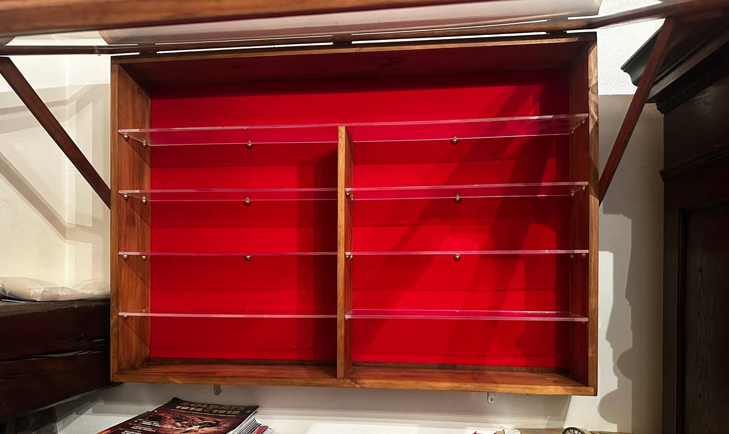 Wall display case for Collection - Wood and Plexiglass D 18 cm / W 106 cm / H 7 cm