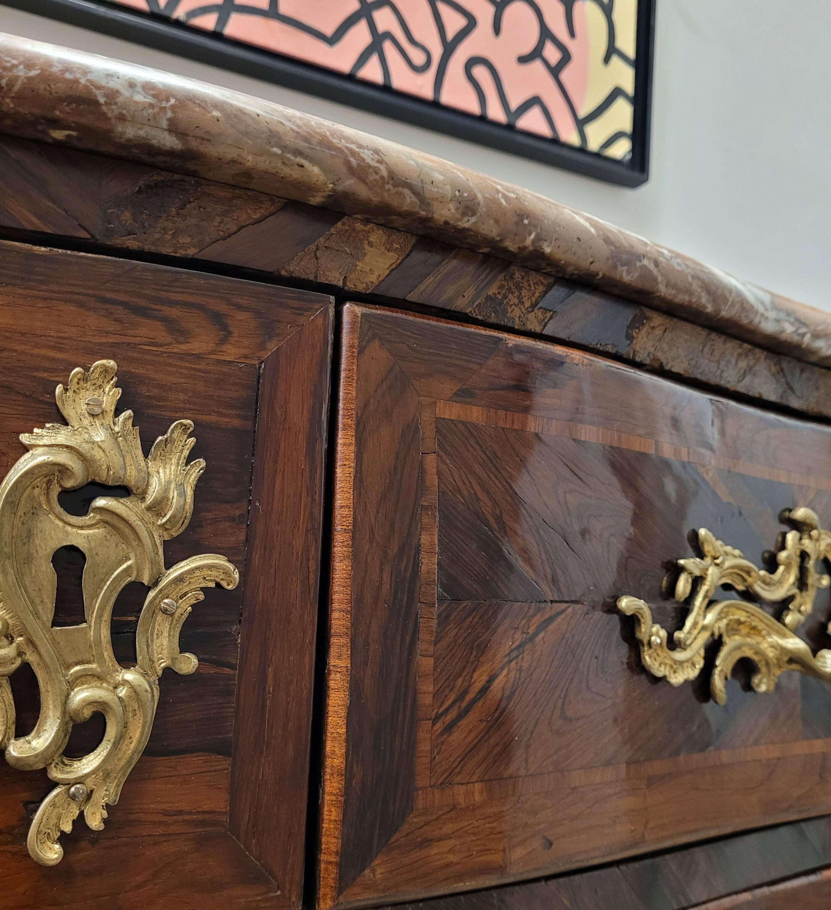 Cómoda Estilo Luis XV, Marquetería y marmol, Napoleón III, s. XIX – France