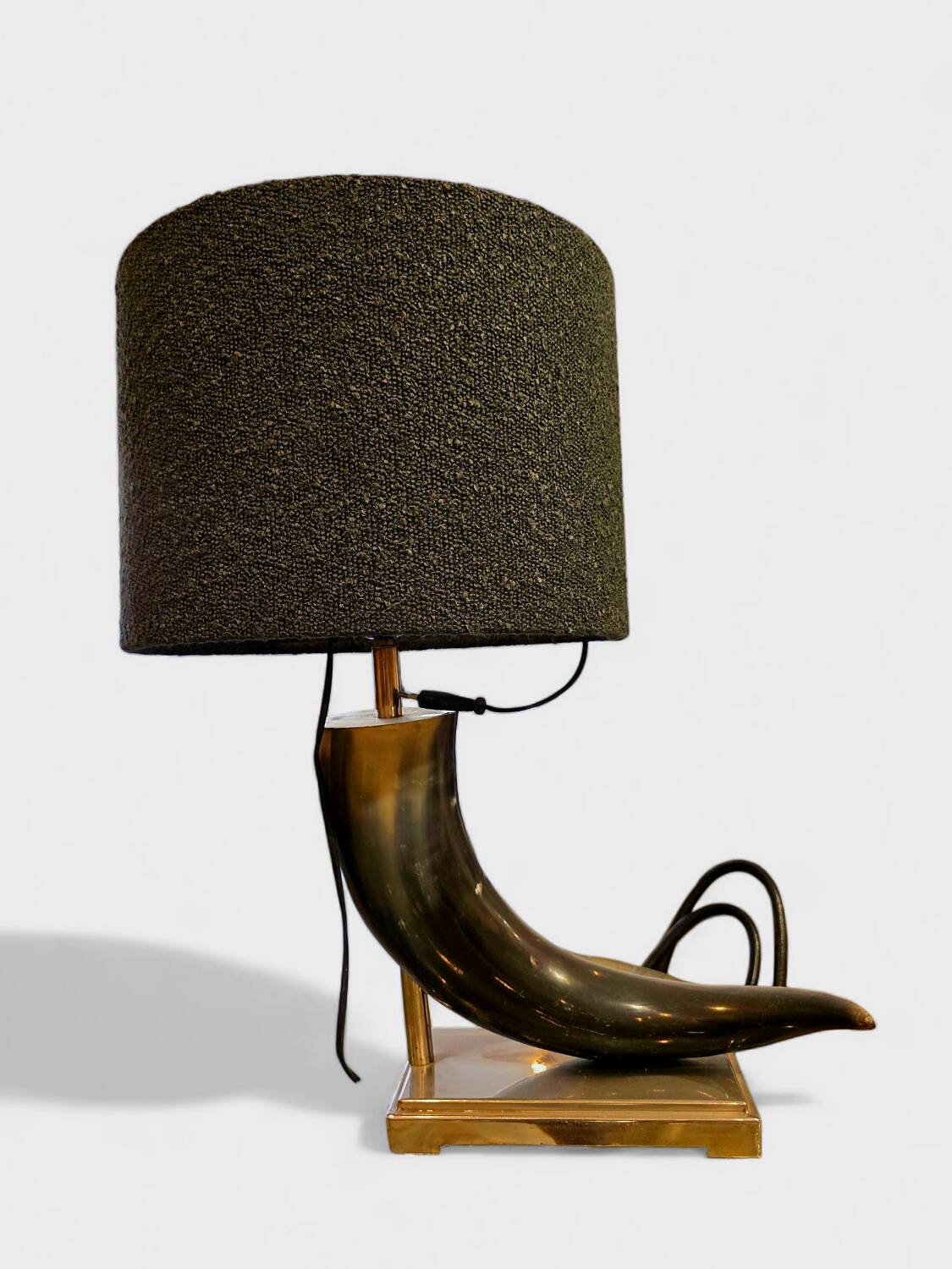Brutalist lamp made from cow horn.