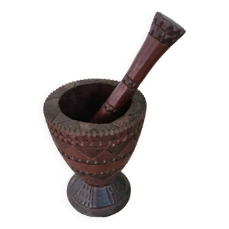 African art / old African wooden mortar and pestle