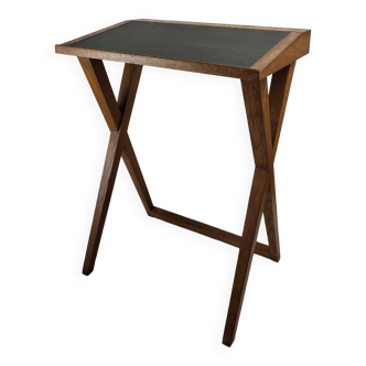 Children's desk / School desk