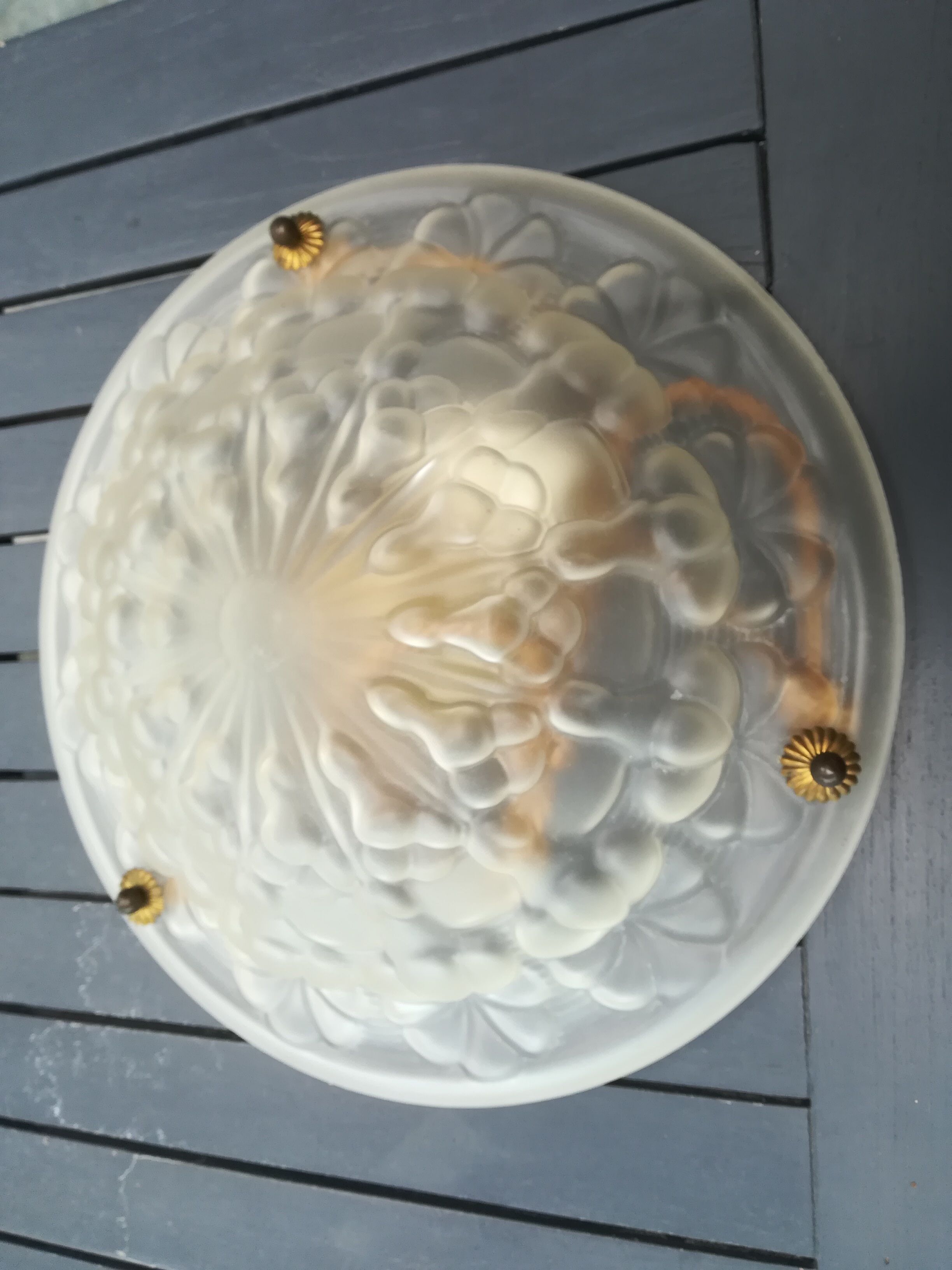 Art deco hanging