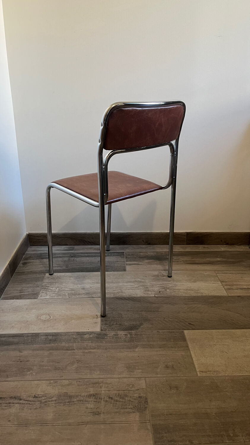 4 chrome chairs in faux leather