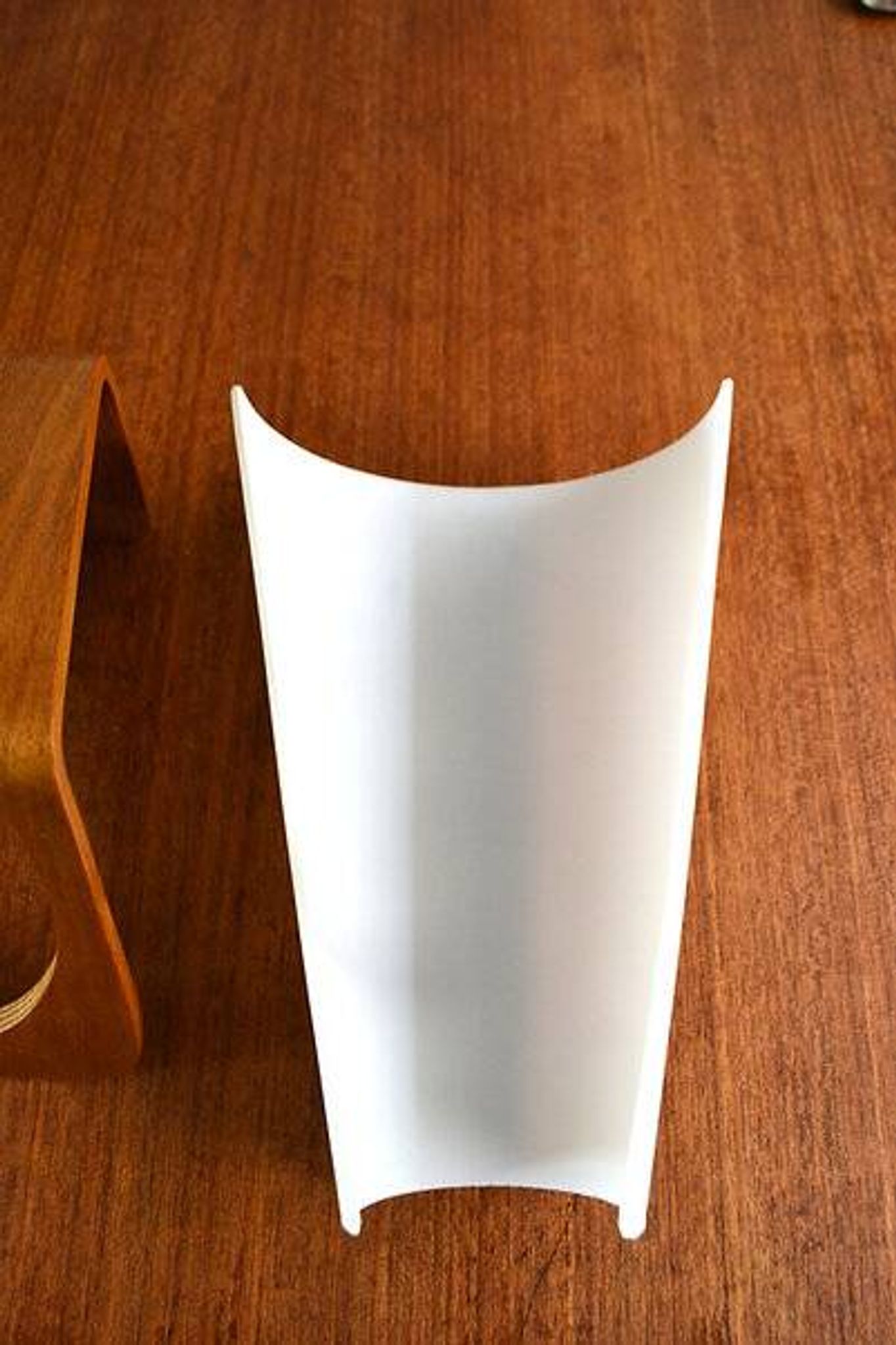 Applique murale Louis Kalff NX 41 opaline teck