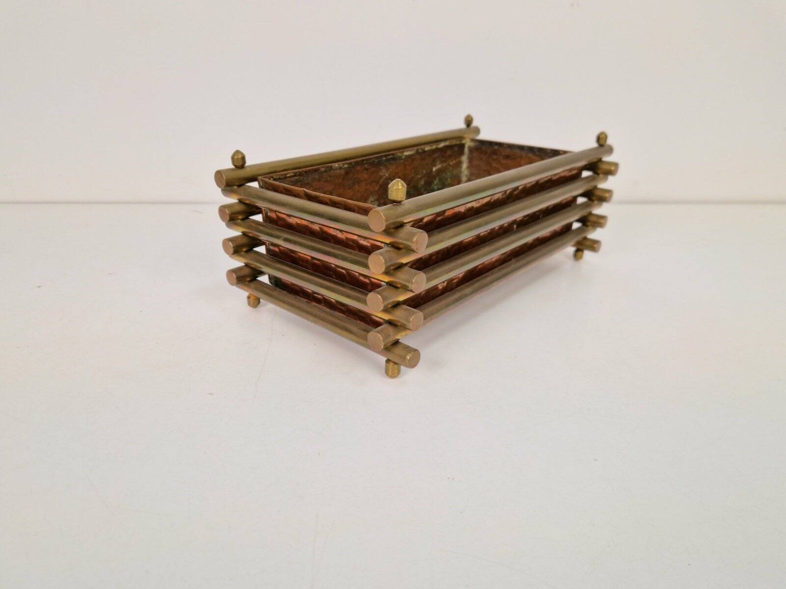 Edwardian Sculptural Copper Planter, England, 1920