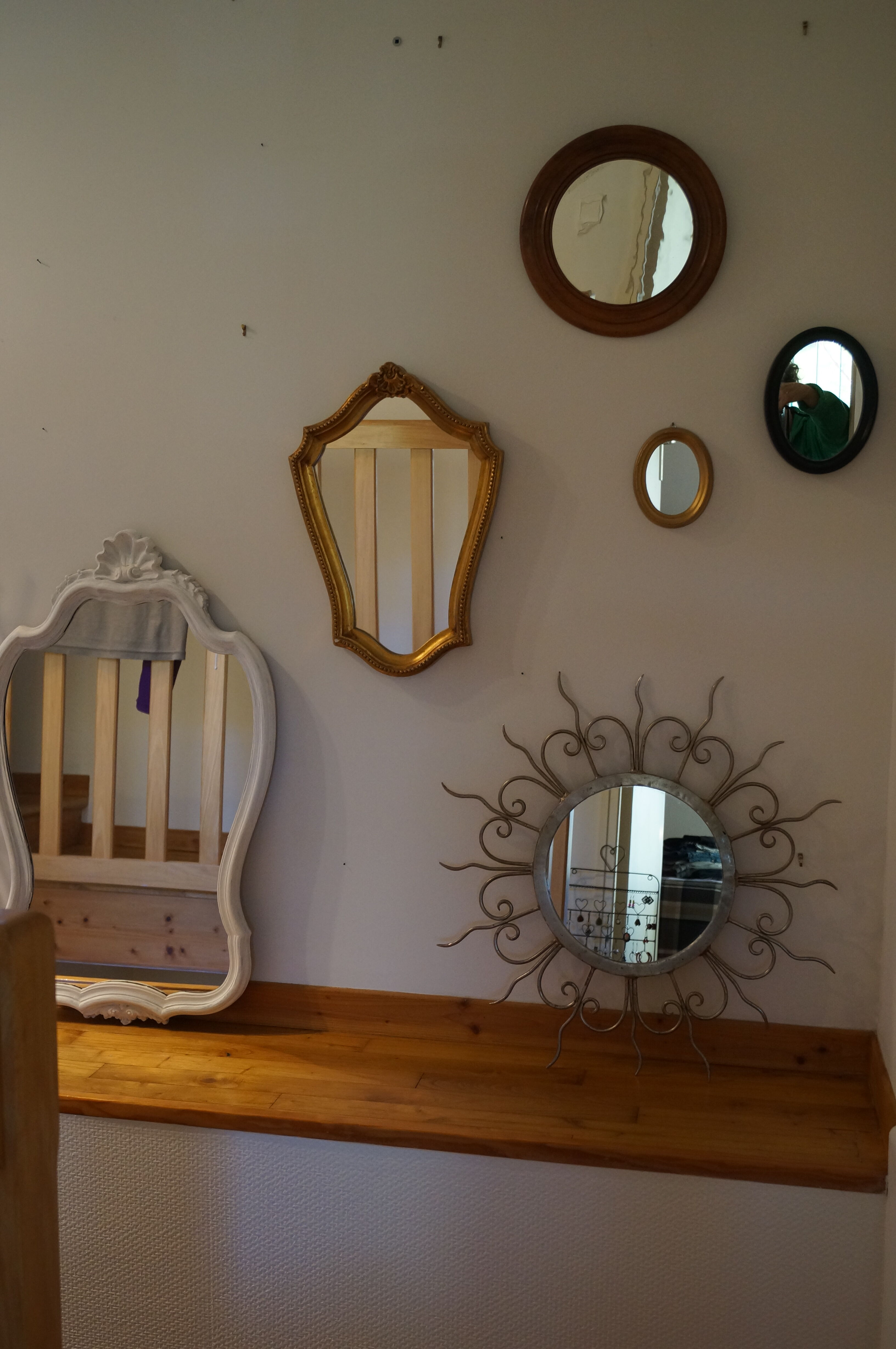 Round mirror wood 30cm