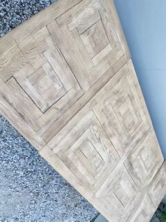 Extendable monastery table