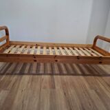Lit simple en pin, Scandinavie