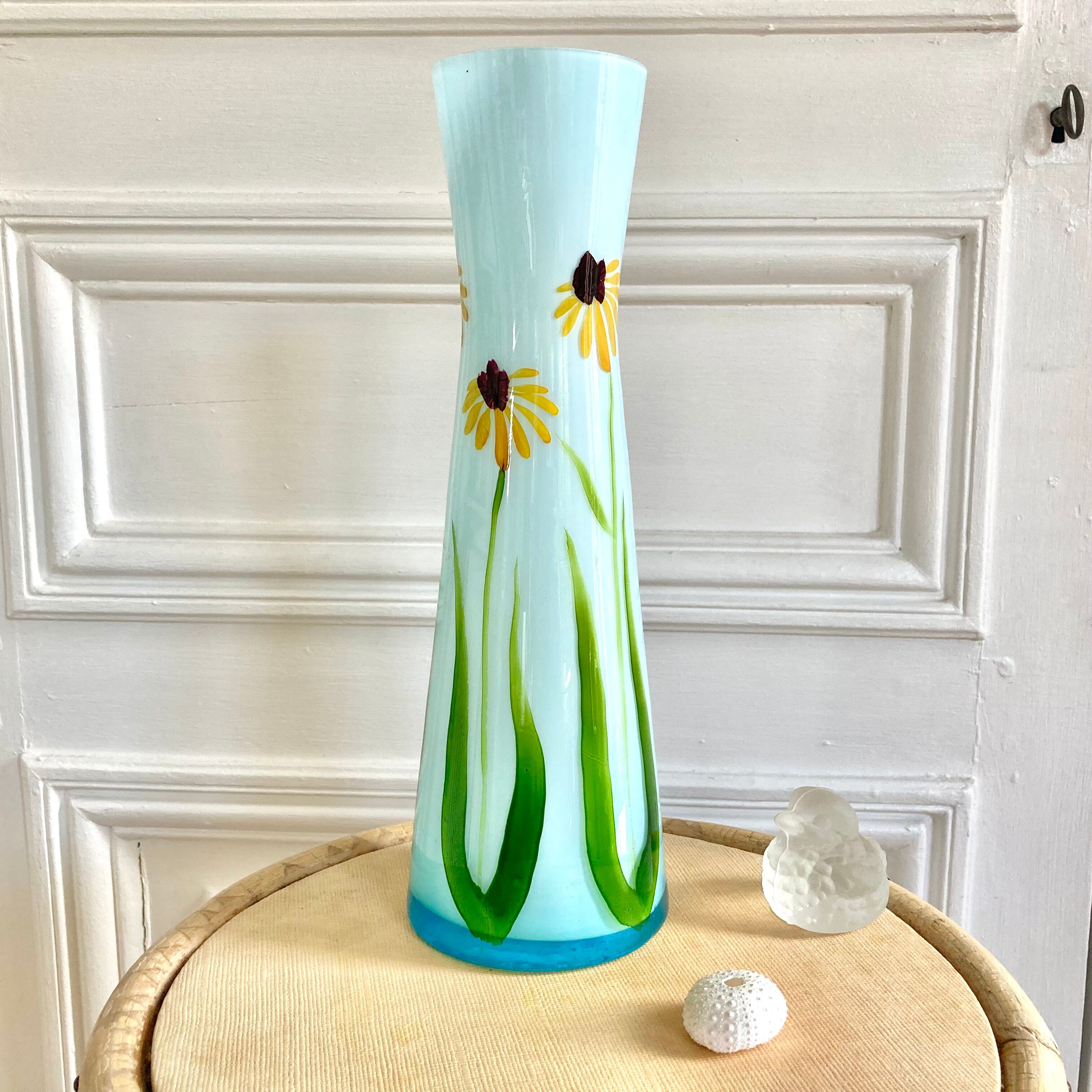 Opal vase soliflore flower decoration