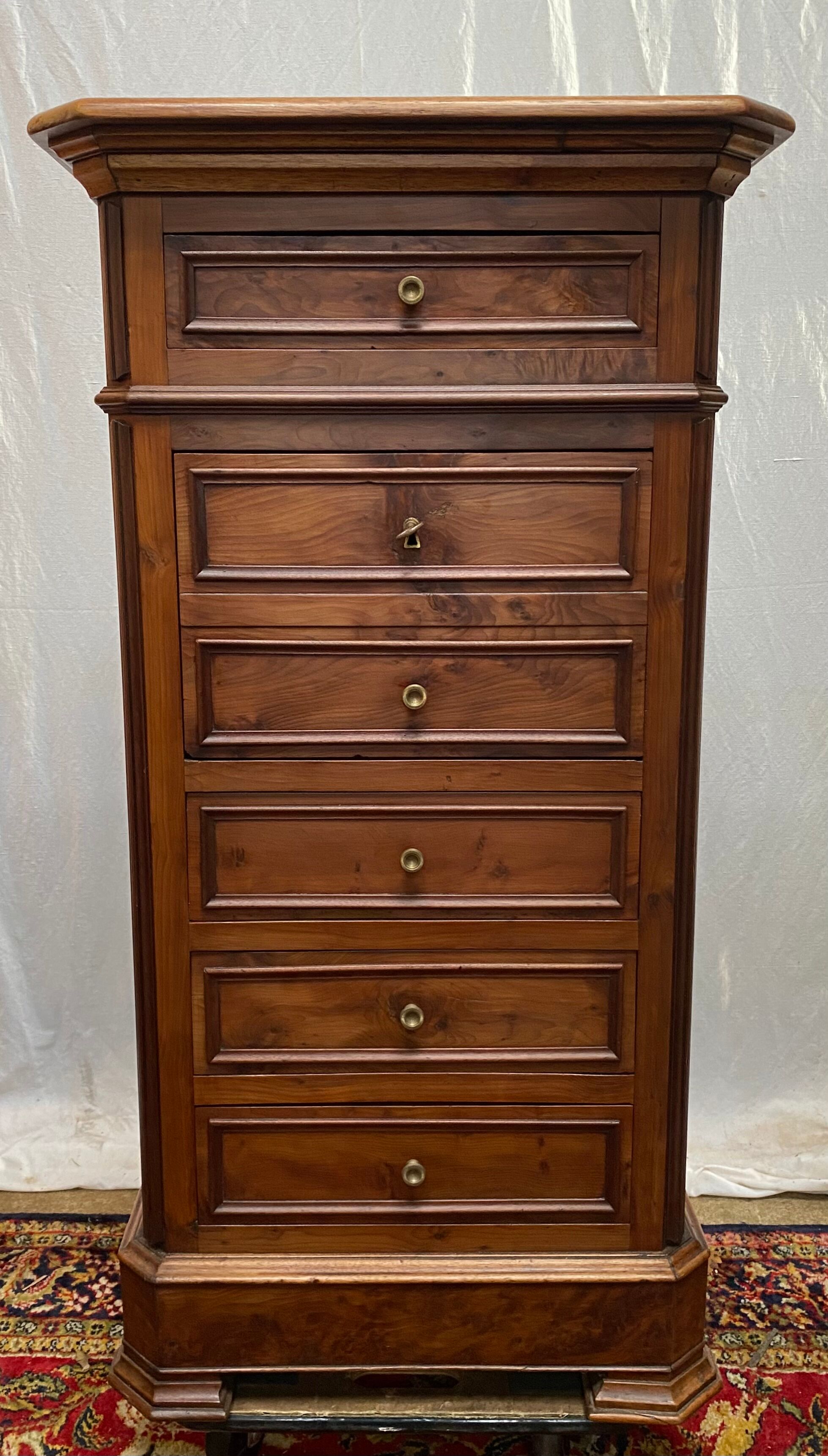 Louis-Philippe weekly style bedside in solid walnut