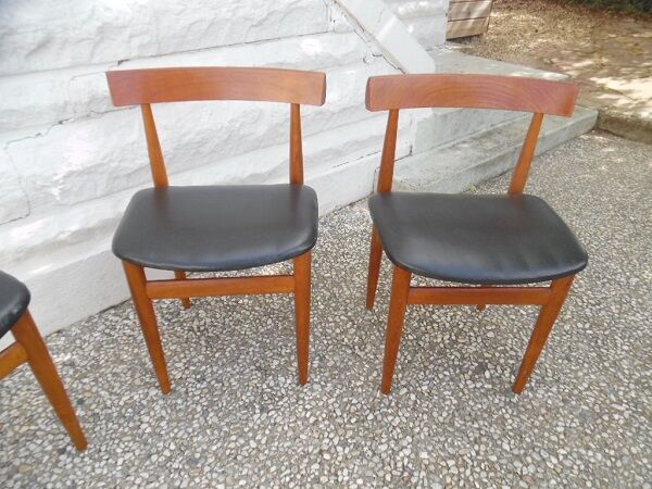 Set of 4 Hans Olsen Scandinavian chairs