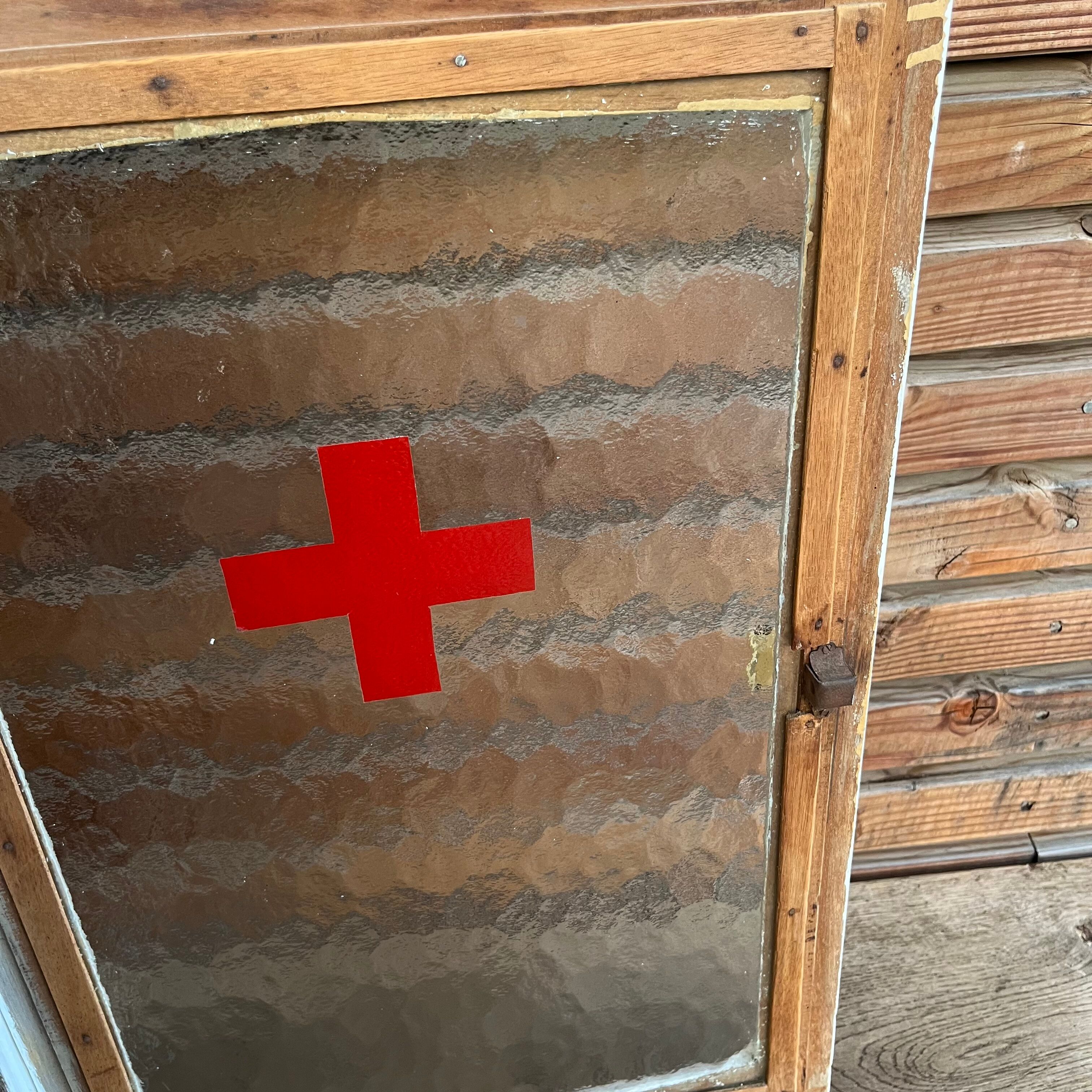 Glazed medicine cabinet