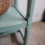 Entrance wardrobe saying "Throw clothes"