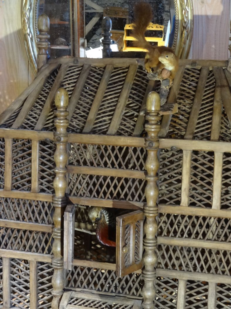 Large wooden bird cage, nineteenth century mastery work, 101 x 120 cm