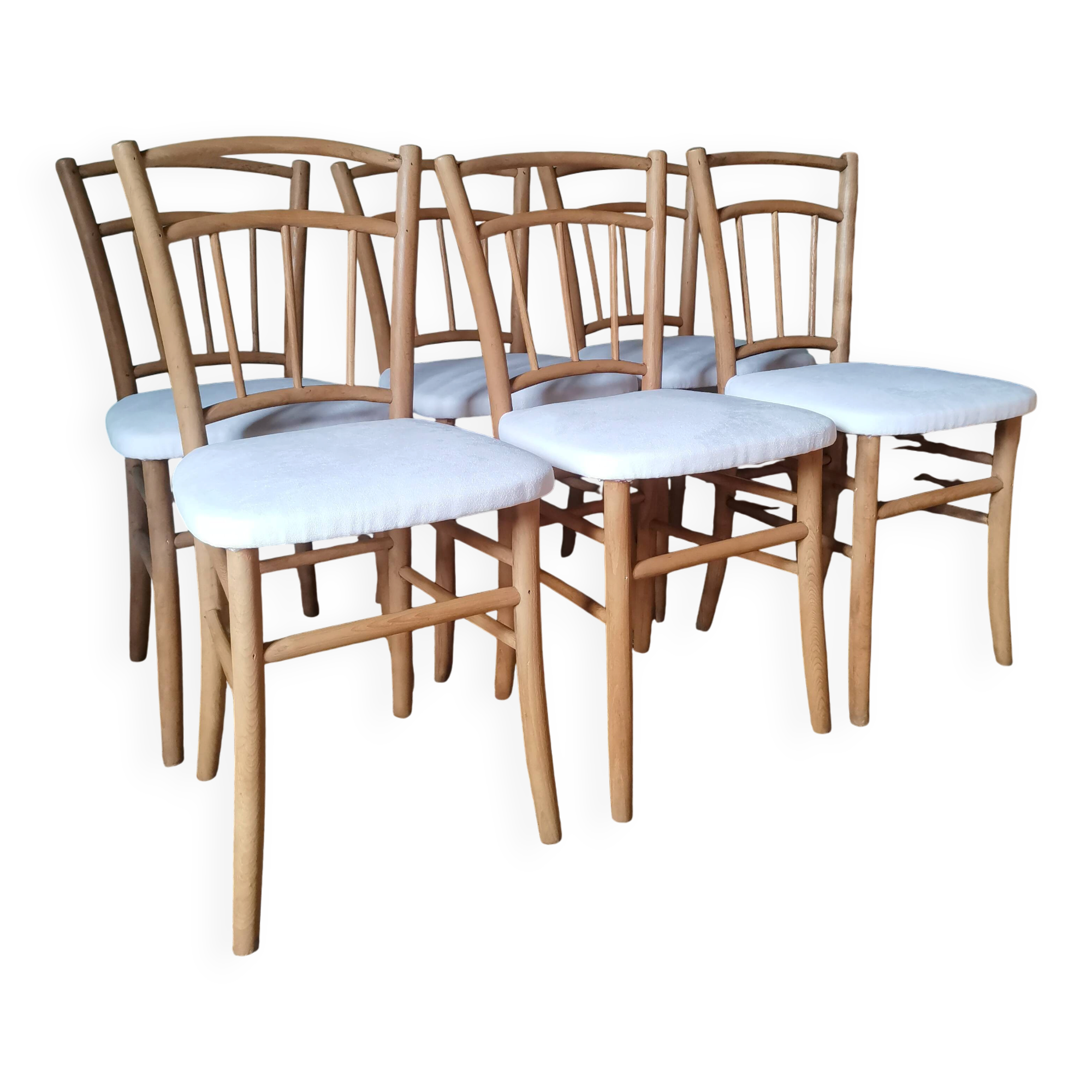 Chaises bistrot anciennes blanches