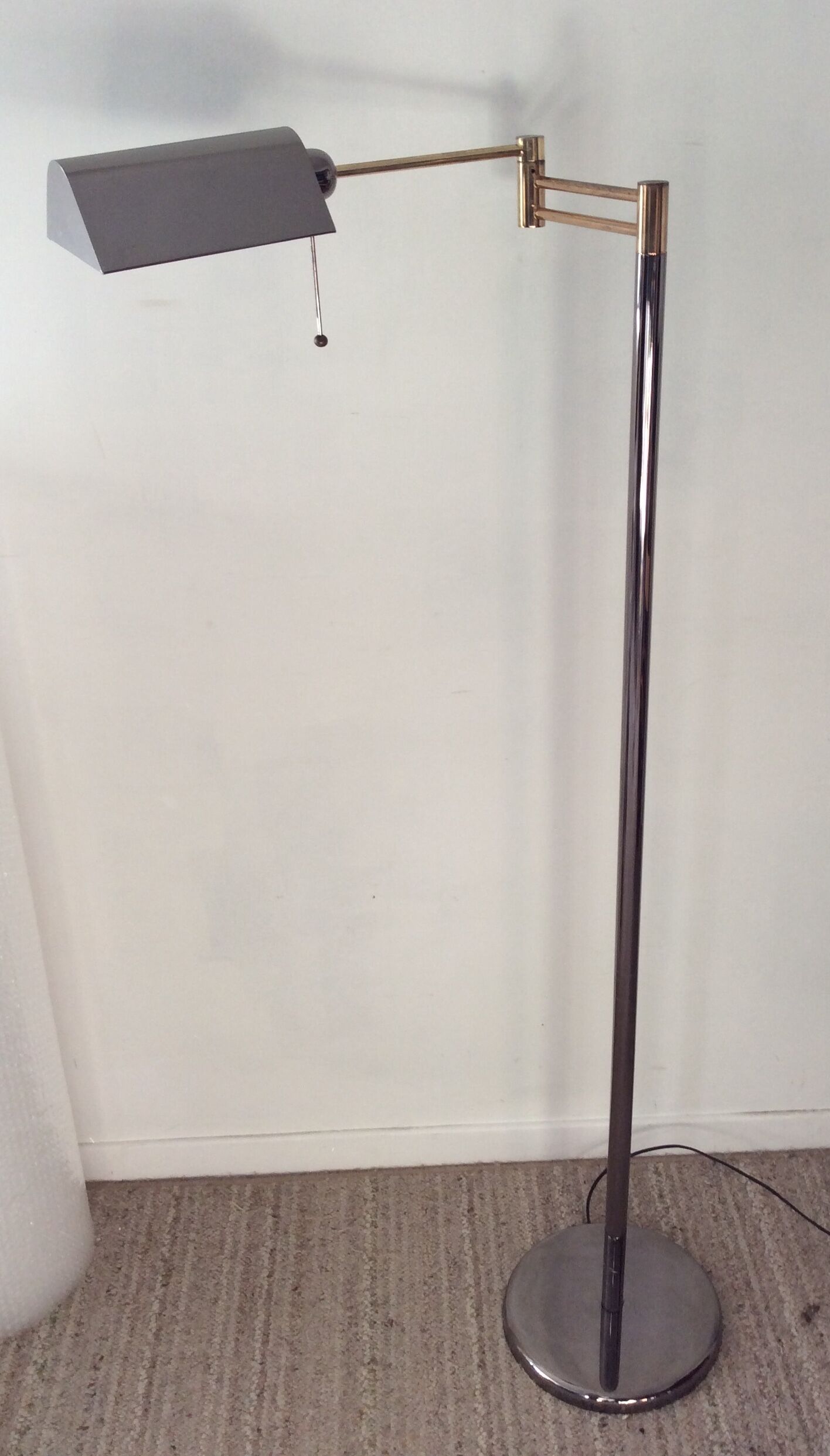 E-reader floor lamp from the 70s and 80s