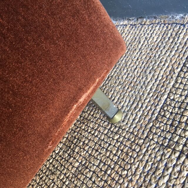 Tobacco velvet armchair