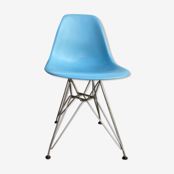 Chaise "Plastic Chair" de Charles et Ray Eames
