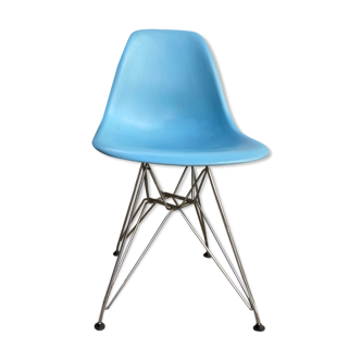 Chaise "Plastic Chair" de Charles et Ray Eames