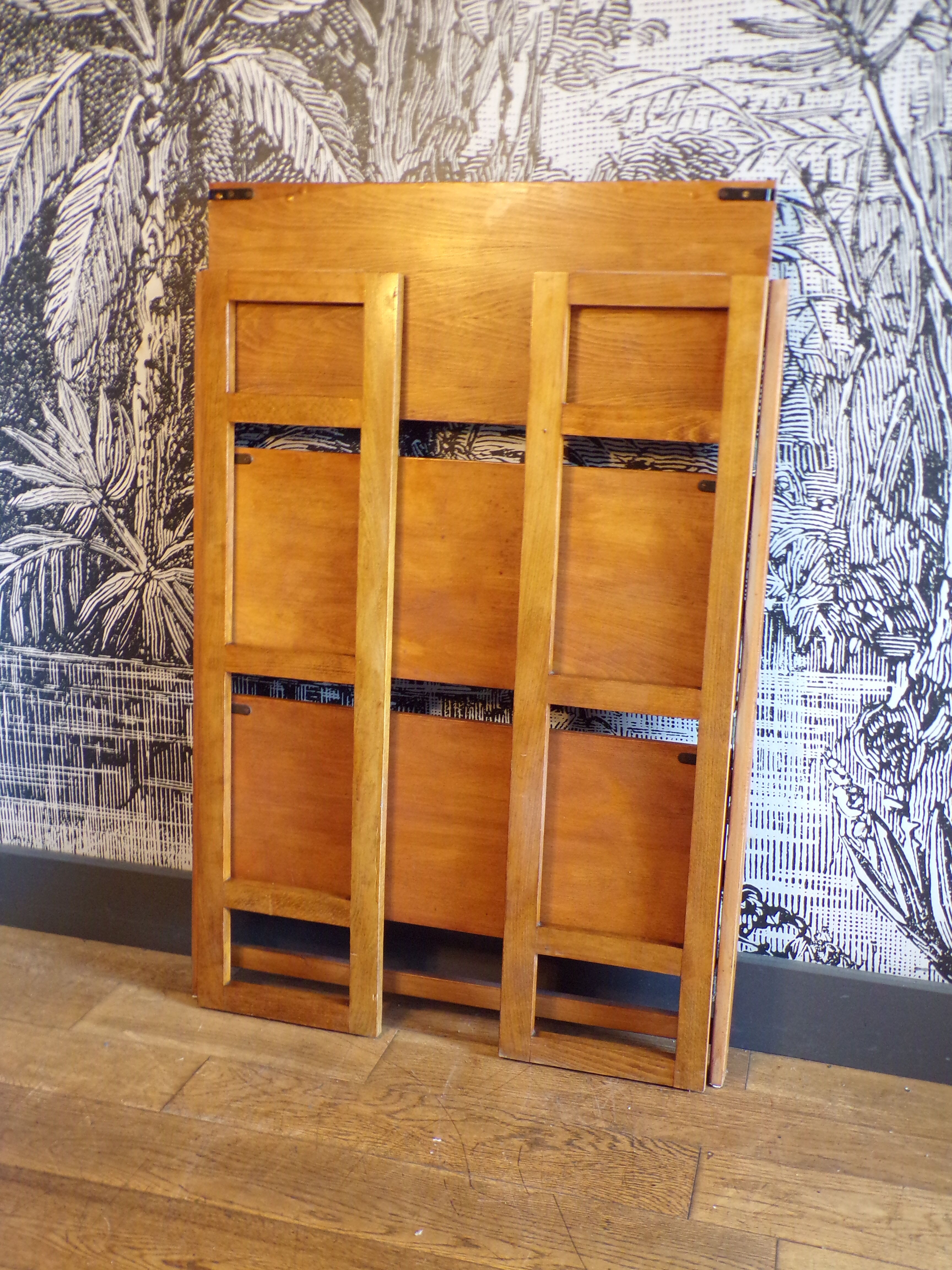 Vintage foldable wooden bookseller bookcase