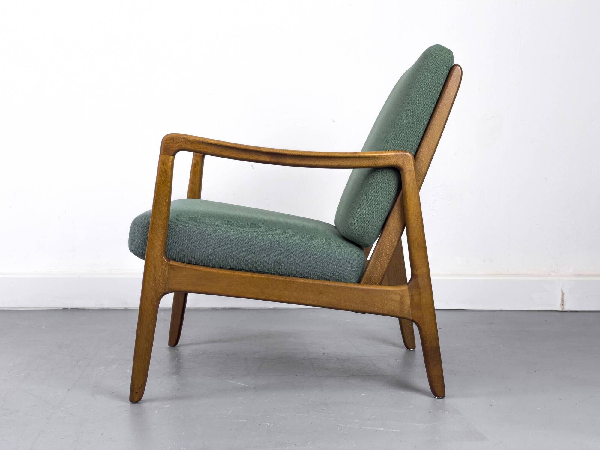 Danish Lounge Chair Model FD-109 by Ole Wanscher for France & Daverkosen, 1