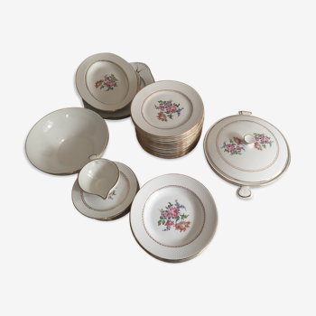 Table service plates and dishes, 52 pieces