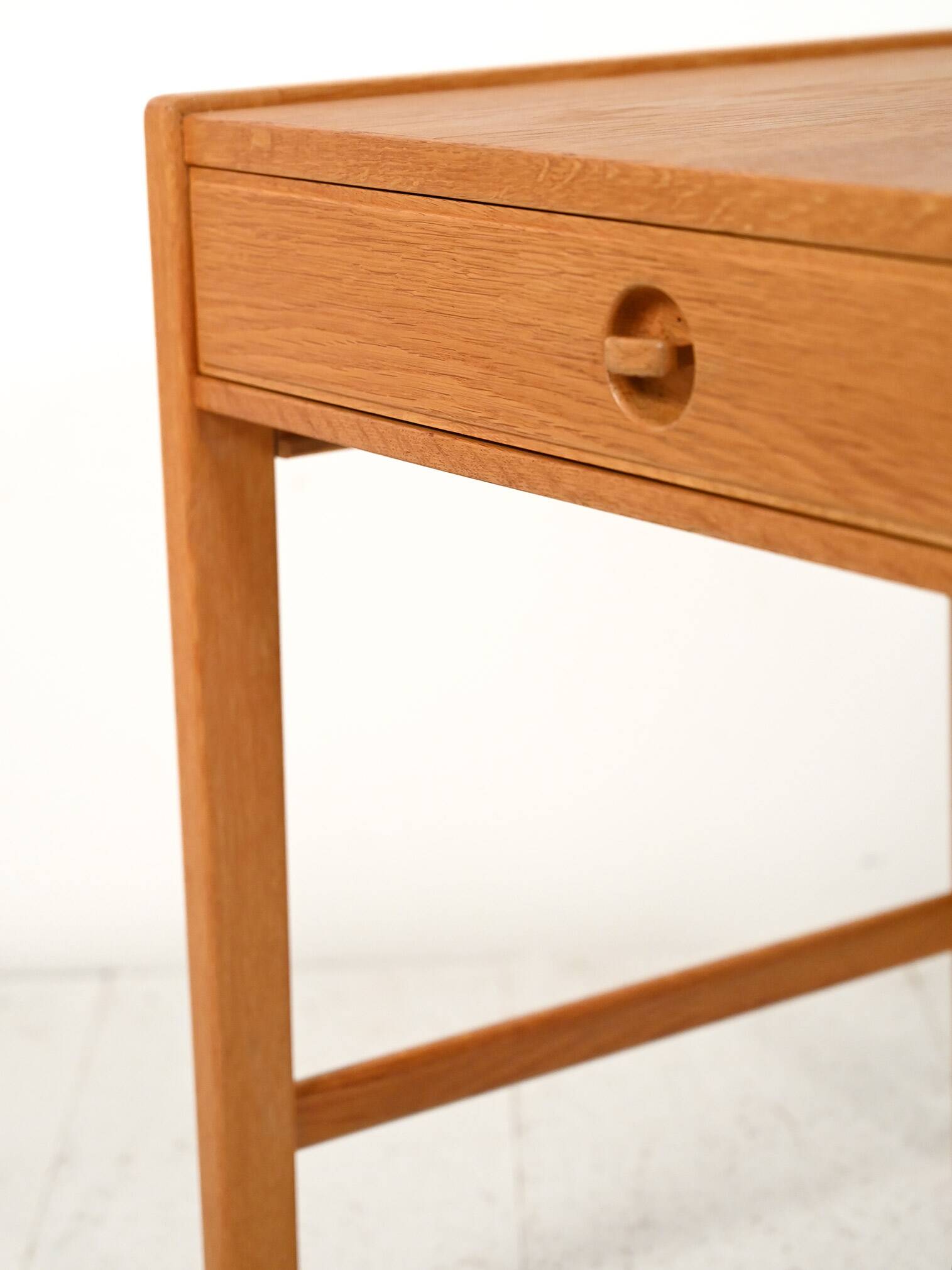 Table de couture scandinave par Egström & Myrstrand