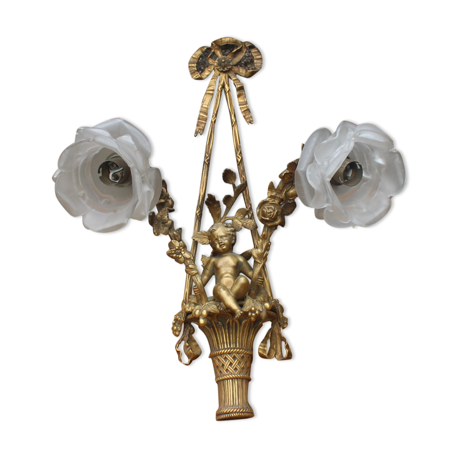 Wall lamp in bronze cherub
