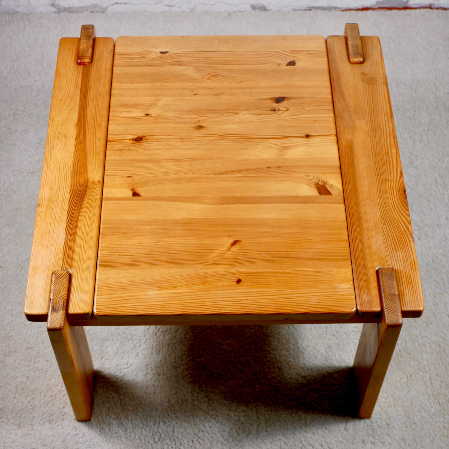 Brutalist coffee table Maison Regain