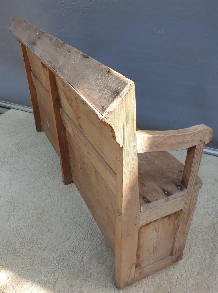 Cotentin church pew with missal door