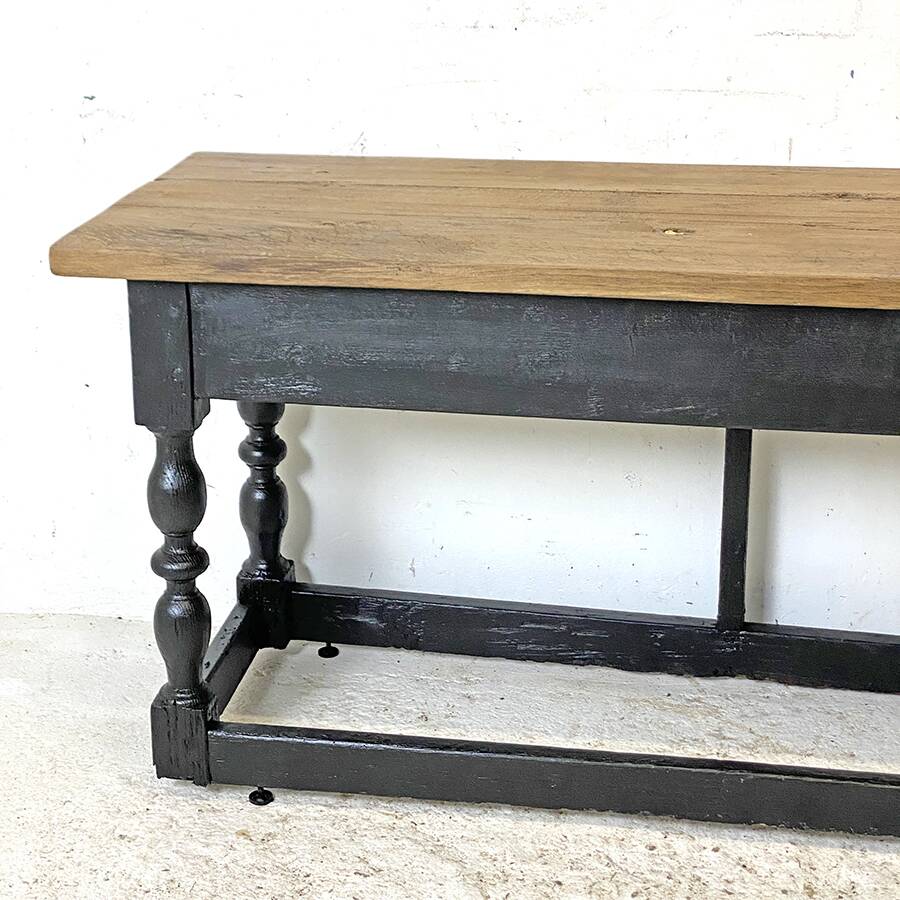 Early 20th century draper's table