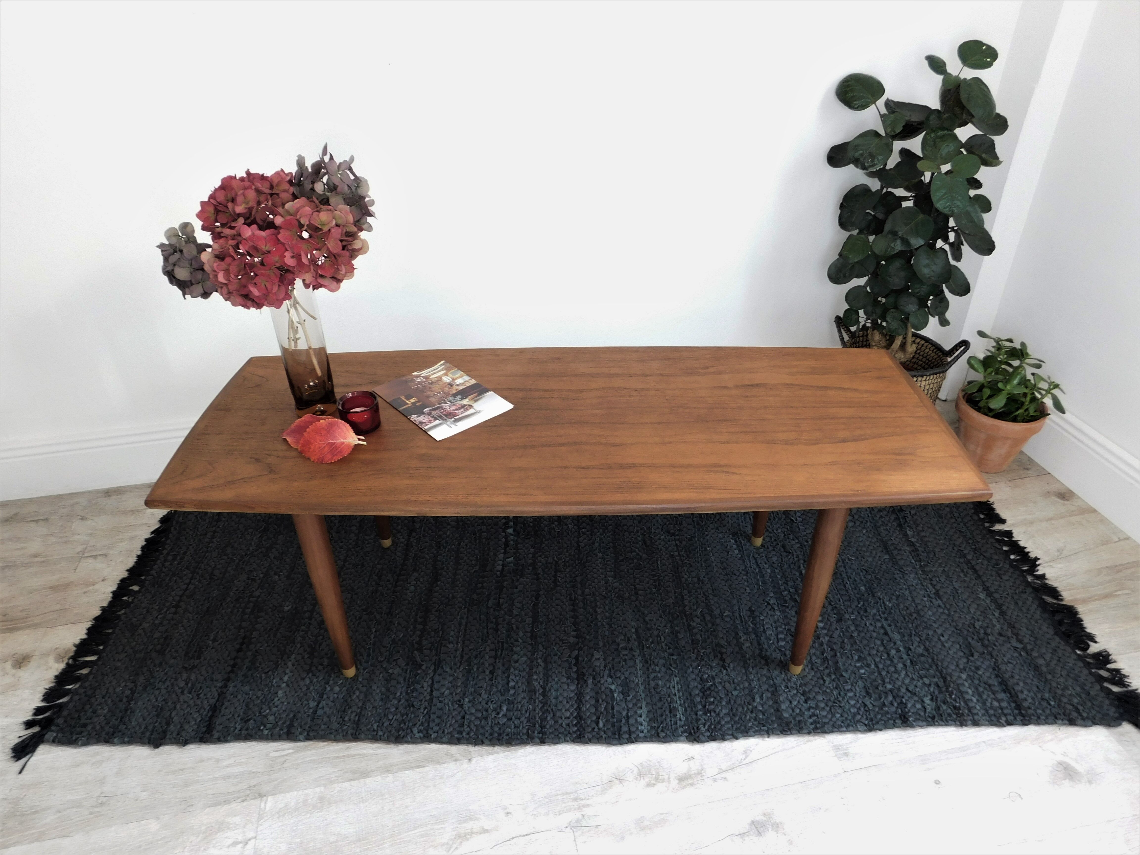 Table basse scandinave en chêne