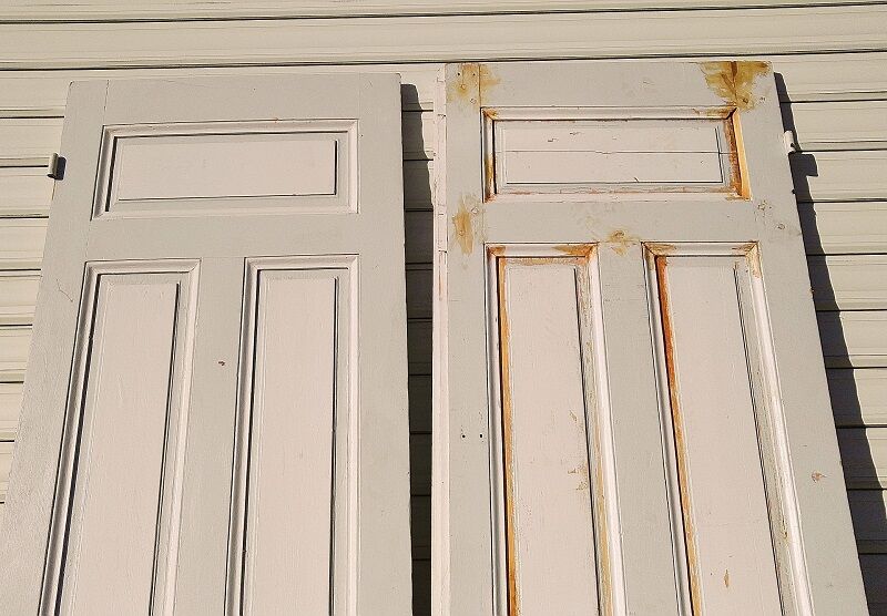 Former double Haussmannian gates