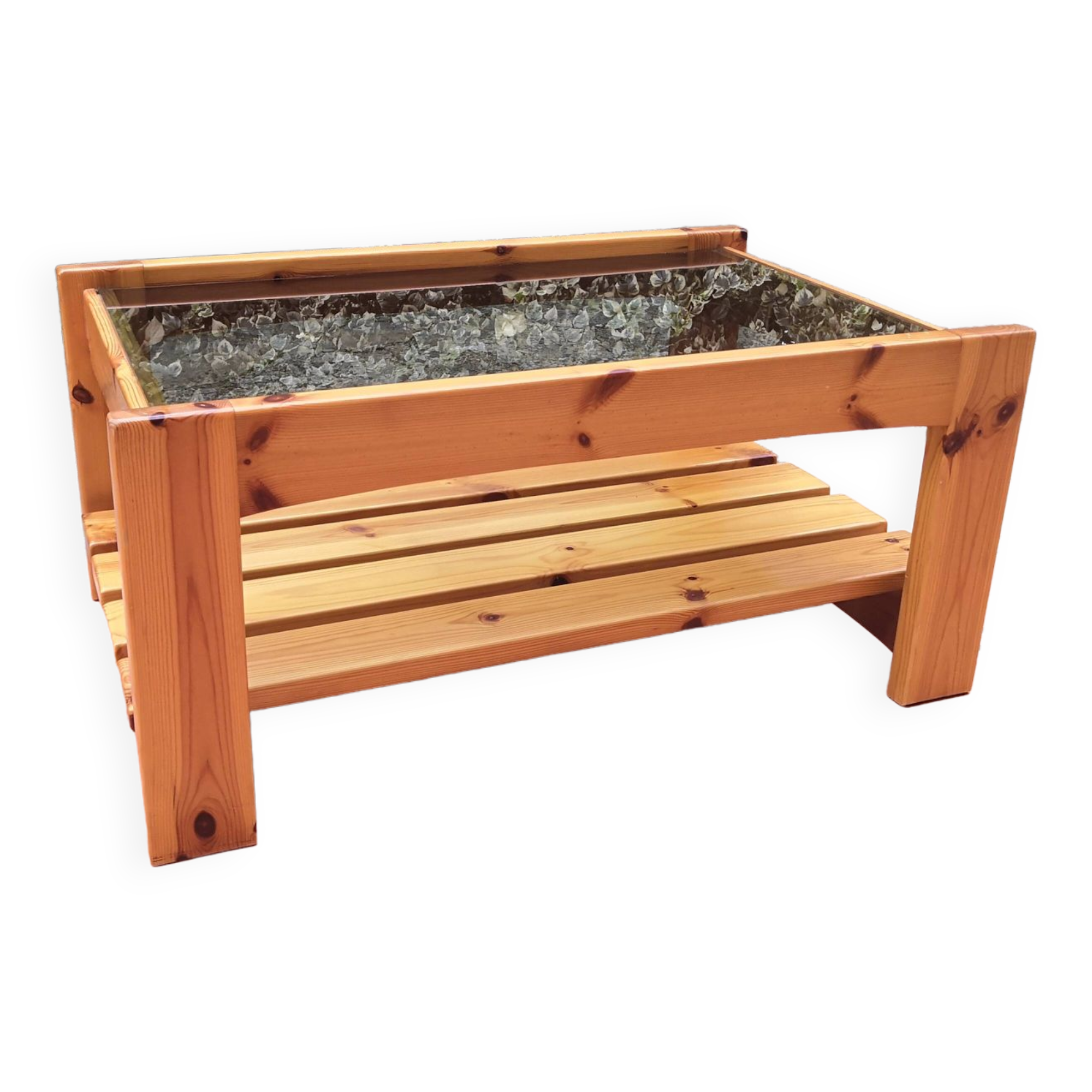 Solid pine coffee table dlg regain 70s vintage