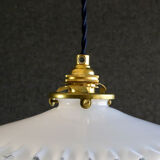 Suspension in white opaline crenellated edges with new cable and new brass socket