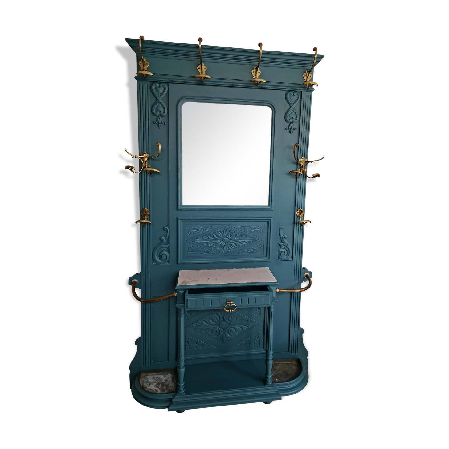 Wardrobe of entry cypres blue tray concrete wax elephant