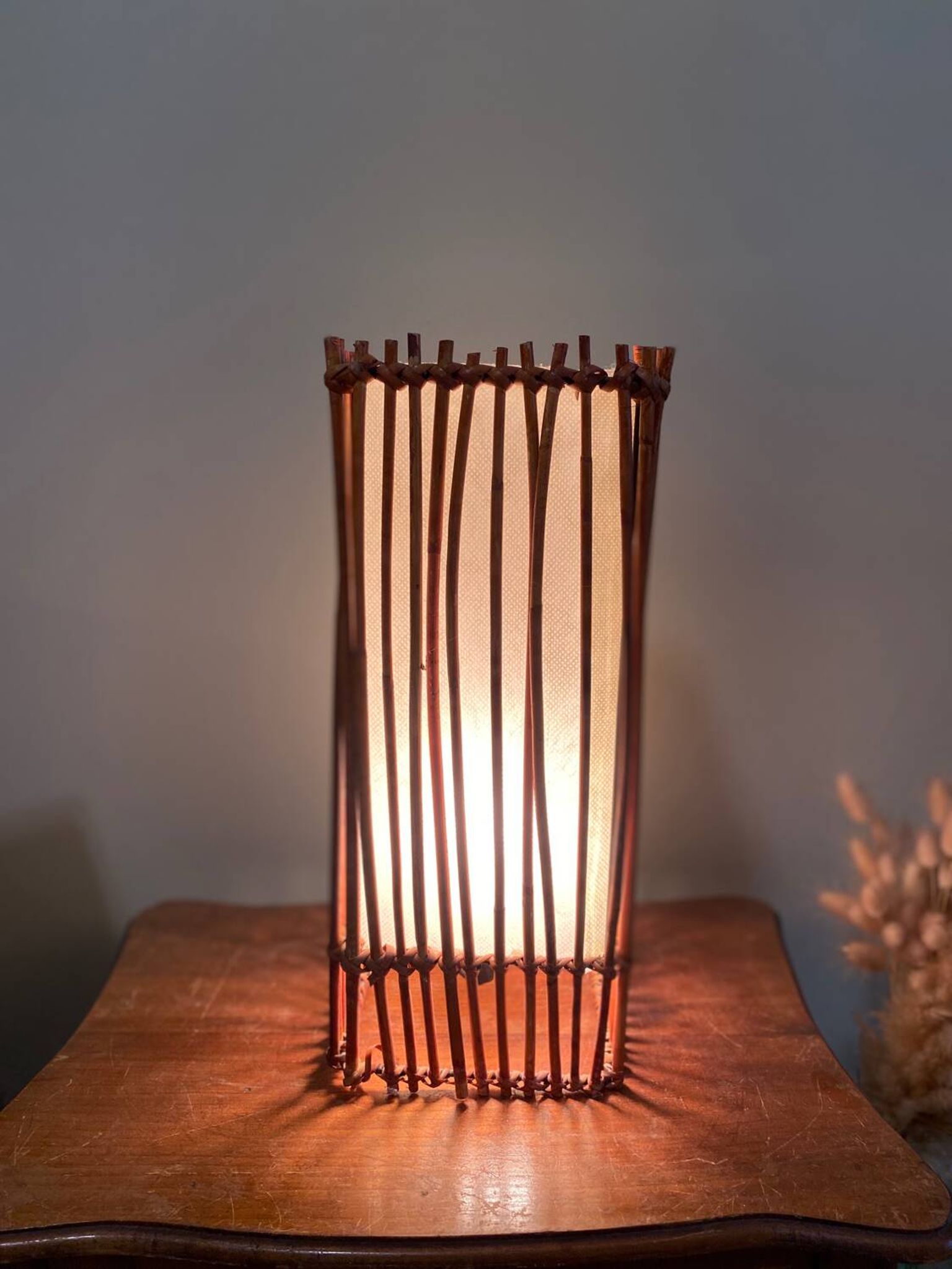 Lampe vintage en osier